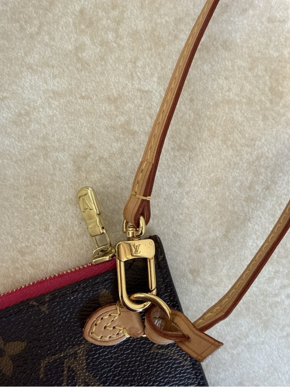Louis Vuitton Neverfull MM 
 Brown Monogram Tote with Pink Interior - Picture 13 of 14